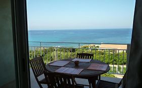 Appartement Pied Dans L Eau Et Vue Mer Magnifique
